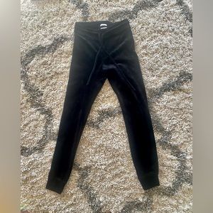 American Eagle Uhmazingly soft black joggers